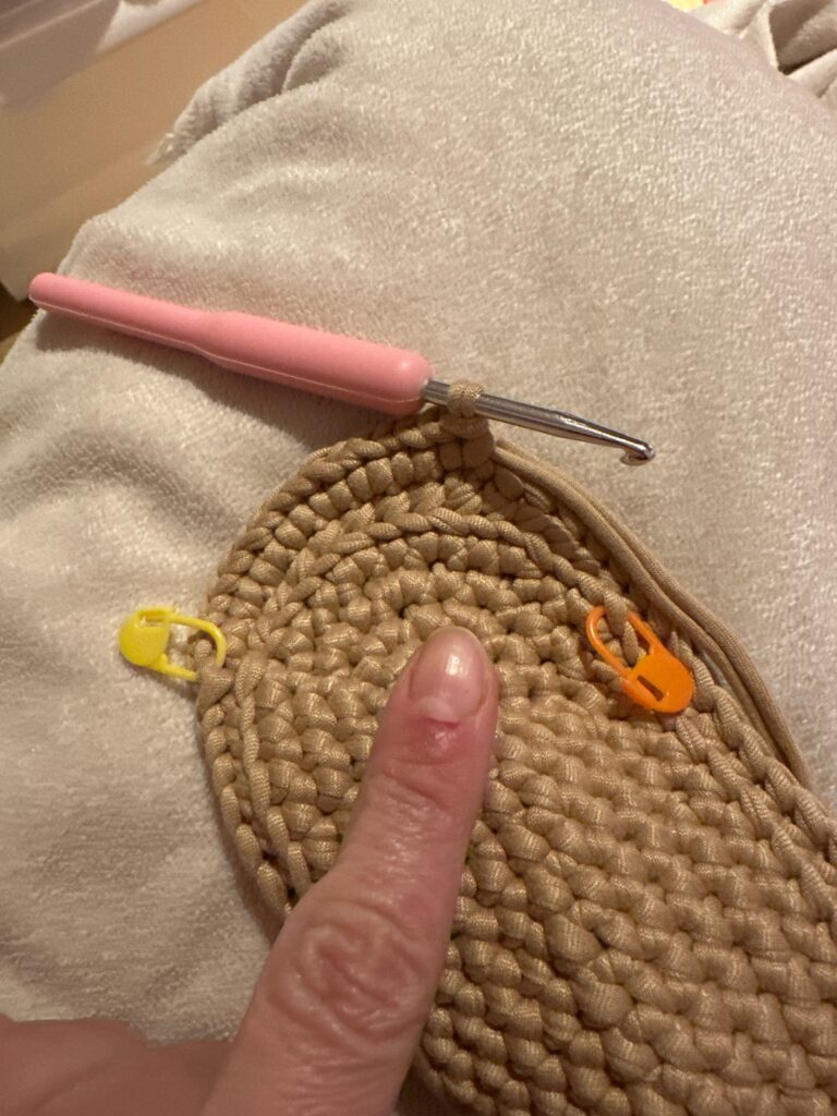 t-shirt yarn pattern